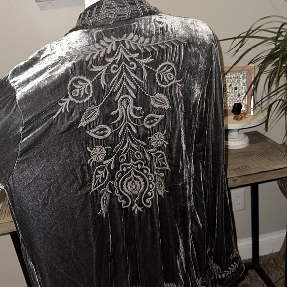 Johnny Was Dark Gray Velvet Boho Open Front Kimono Floral Stitch Silk Medium - Picture 5 of 7